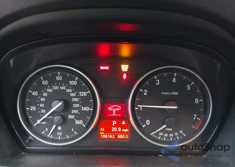 2011 BMW 328I z USA, uszkodzony, nr VIN WBAPH5G5XBNM81142